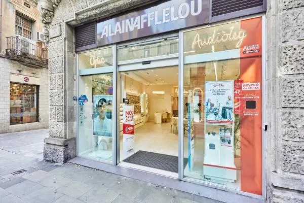 Fachada Alain Afflelou Sants en Barcelona  Información adicional