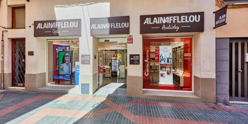 Fachada centro auditivo Alain Afflelou El Vendrell