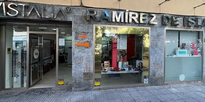 Centro Óptico y Audiológico Ramírez de Isla en Cádiz