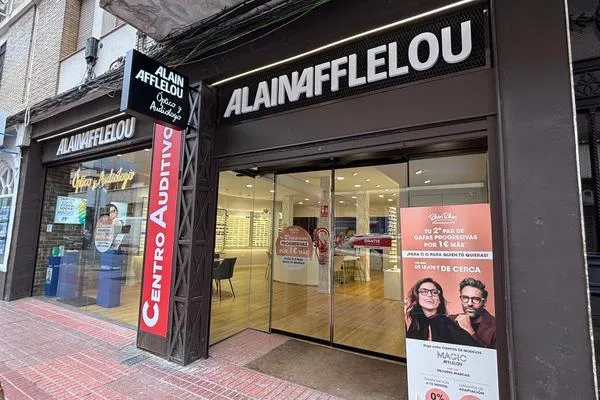 Fachada del centro auditivo Jesús Rescatado en Córdoba