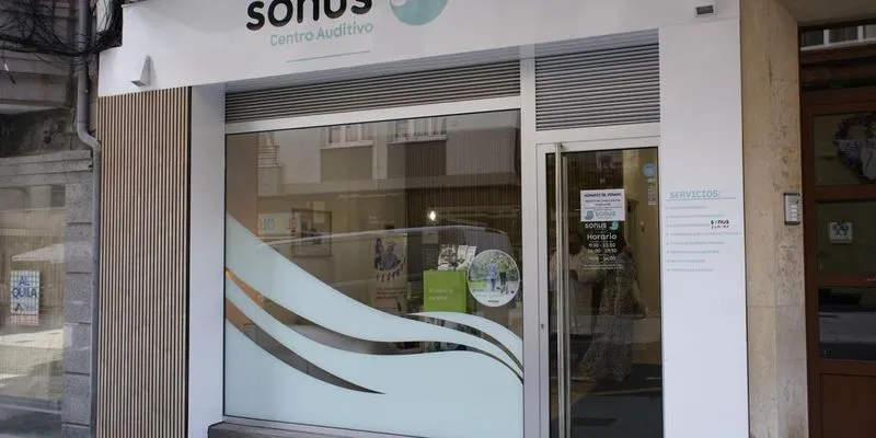 Fachada de Sonus Centro Auditivo en Avilés (C. Marcos del Torniello, 1)