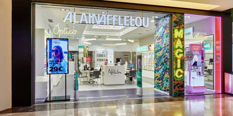 Fachada del centro auditivo Alain Afflelou Audiólogo en el C.C. La Gavia, Madrid.