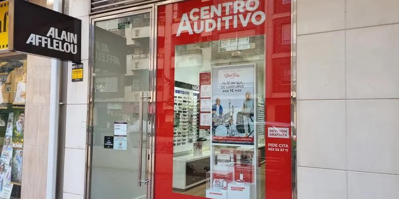 Fachada del centro Alain Afflelou Andújar