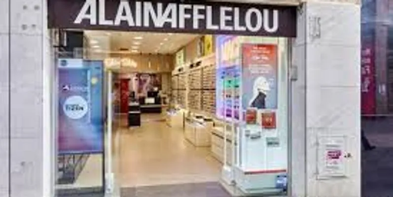 Centro auditivo Alain Afflelou Audiólogo Rubí Passeig de Francesc Macià, especializado en soluciones auditivas, pruebas audiológicas y adaptación de audífonos digitales.