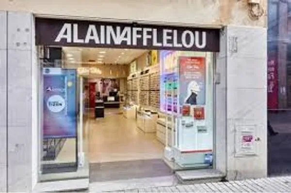 Centro auditivo Alain Afflelou Audiólogo Rubí Passeig de Francesc Macià, especializado en soluciones auditivas, pruebas audiológicas y adaptación de audífonos digitales.