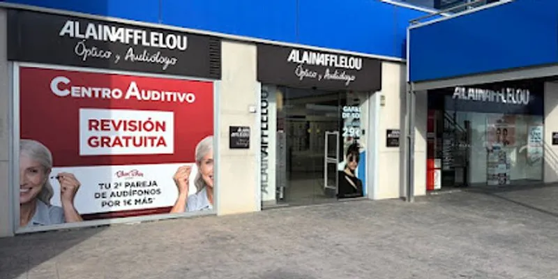 Centro auditivo Alain Afflelou Audiólogo en Valencia CC El Manar — especialistas en audífonos digitales y diagnóstico auditivo completo.