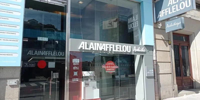Fachada del centro Afflelou Audiólogo Santiago de Compostela