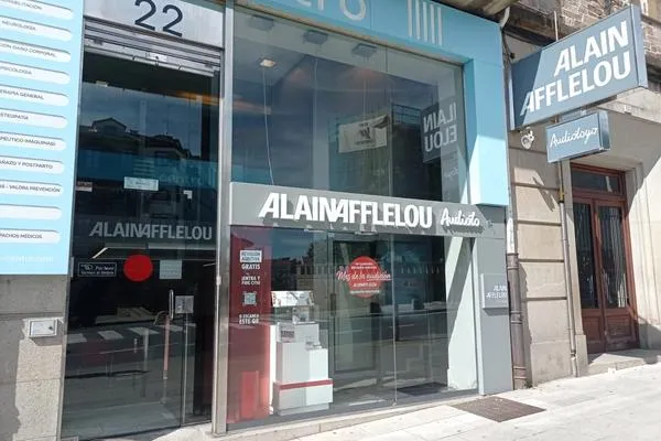 Fachada del centro Afflelou Audiólogo Santiago de Compostela
