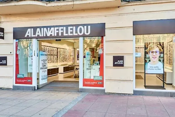 Fachada del centro Alain Afflelou en Paseo de Zorrilla Valladolid