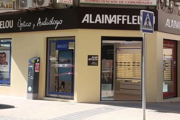 Fachada del centro Afflelou en Orihuela