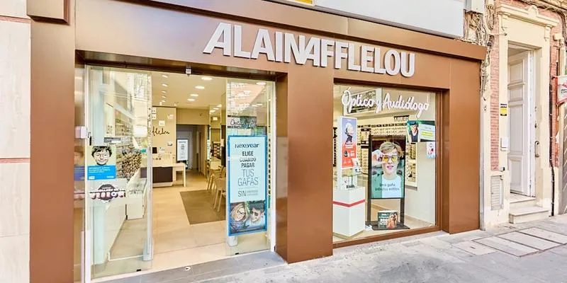 Fachada centro auditivo Alain Afflelou Almería