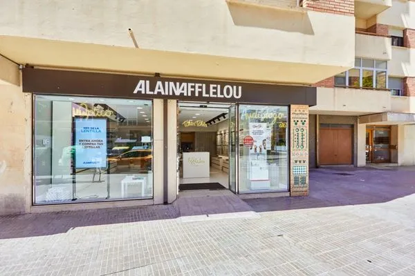 Fachada del centro Alain Afflelou en Teruel